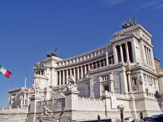 Монумента Виктор Емануил